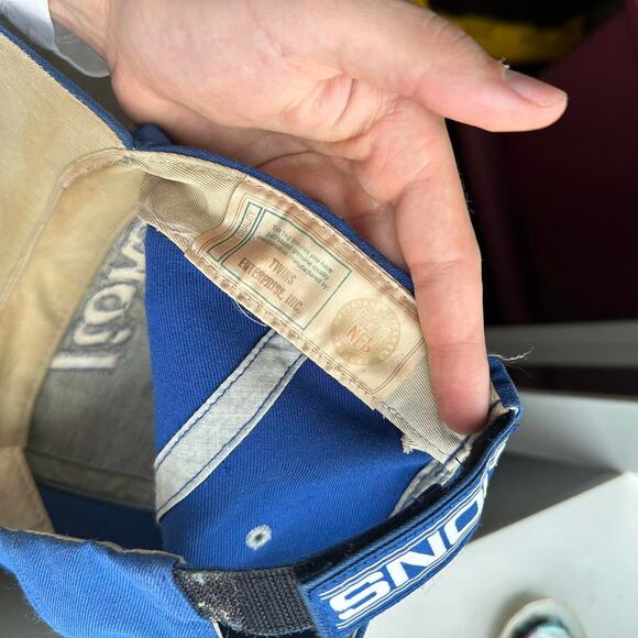 Vintage 00s Y2K Detroit Lions Thrashed Worn Striped Sporty NFL Football Baseball - Picture 6 of 8